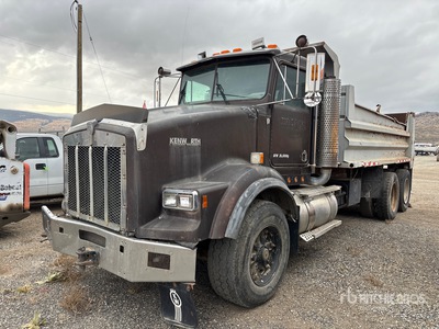 1990 Kenworth T800 6x4 Camion à benne tandem (Inoperable)