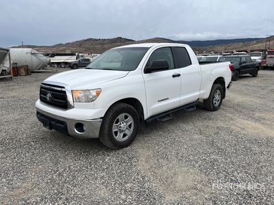 2013 Toyota Tundra 4x4 Extended Cab Pickup