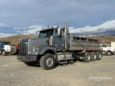 2020 Western Star 4900SA 8x6 Tri/A Dump Truck