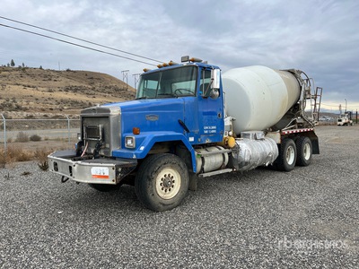 1989 Autocar 6x4 Mixer Truck