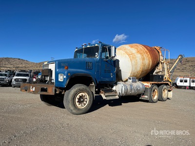 1995 International 5000 6x4 Betoniera