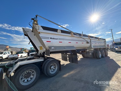 2018 Midland MG37SK3400X Tri/A End Dump Trailer