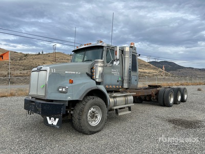2007 Western Star 4900SA 8x6 Tri/A Sleeper Truck Tractor