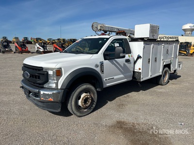 2020 Ford F-550 4x2 Camion de servicios