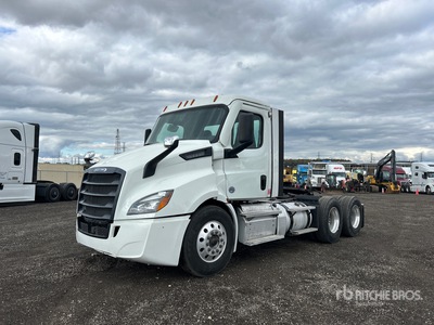 2021 Freightliner Cascadia 116 6x4 T/A Day Cab Truck Tractor