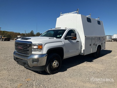 2017 GMC Sierra 3500 HD 4x2 Camion utilitaire