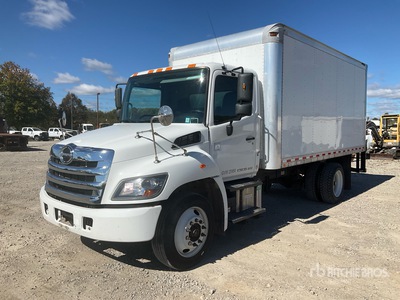 2019 Hino 268 4x2 Van Truck