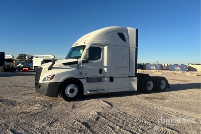 2021 Freightliner Cascadia 126 6x4 T/A Sleeper Truck Tractor