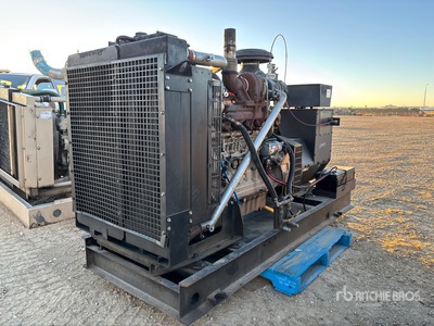 Stamford  UCI274G1 200 kW Skid-Mounted Zestaw prądotwórczy