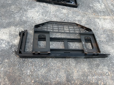2025 GIYI GY-DHC Skid Steer Forks (Unused)
