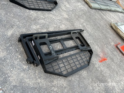 2025 GIYI GY-DHC Skid Steer Forks (Unused)