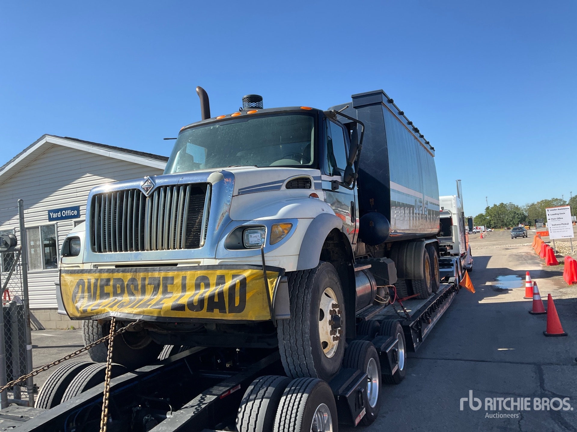 2005 International 7600 Vacuum Excavator Truck