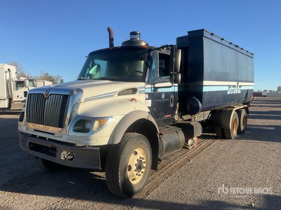 Hi Vac HVV4915 on 2005 International 7600 SBA 6x4 6x4 Vacuum Excavator Truck