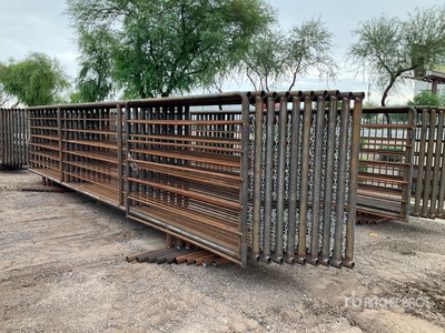 Quantity of Lone Star 26 ft Livestock Panel