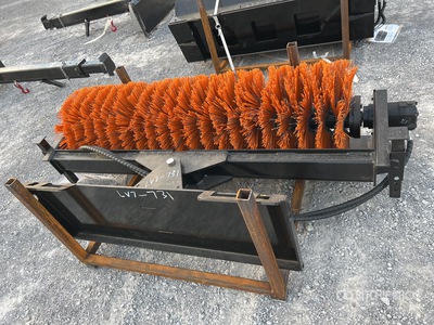 2025 GIYI GY-SE61 61 in Skid Steer Broom (Unused)