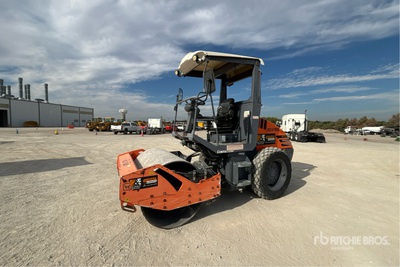 2018 Hamm H5i Smooth Drum Compactor