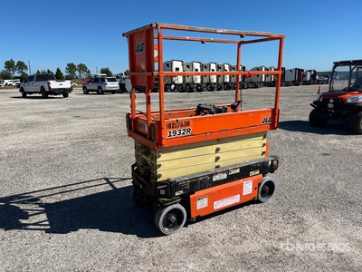2017 JLG 1932R Electric Scissor Lift