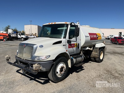2022 International MV 607-L 2000 gal 4x2 Water Truck