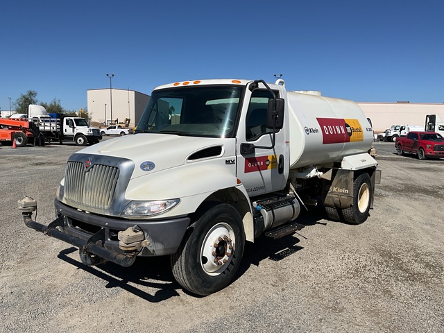 2022 International MV 607-L 2000 gal 4x2 Water Truck