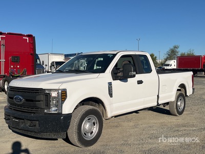 2018 Ford F-250 4x2 Extended Cab Pickup