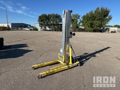 2016 Sumner 2118 Material Hoist
