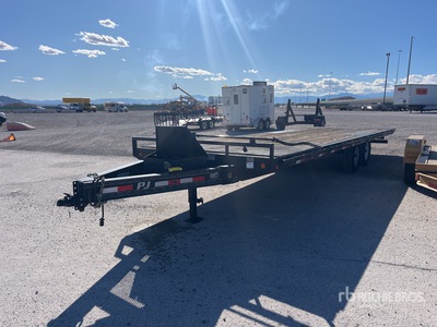 2017 PJ 26 ft T/A Plataforma Basculante