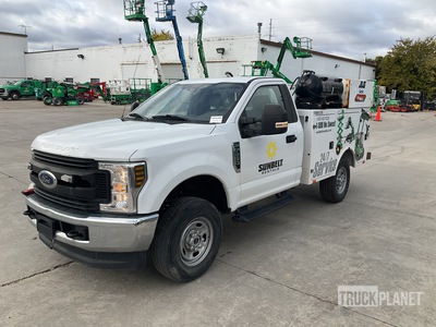 2018 Ford F-250 XL 4x4 Camion de servicios