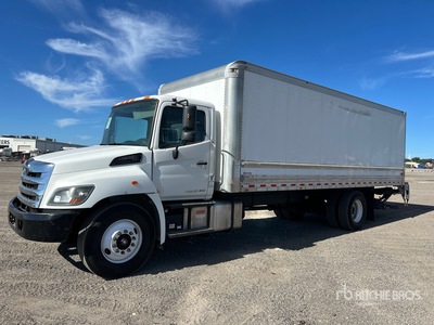 2020 Hino 268 4x2 Furgoneta caja cerrada