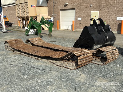 Quantity of (2) 34 in Tracks