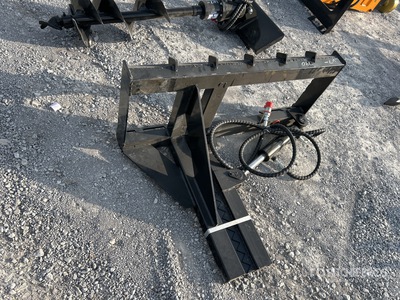 2025 GIYI GY-TP25 Skid Steer Post Puller (Unused)