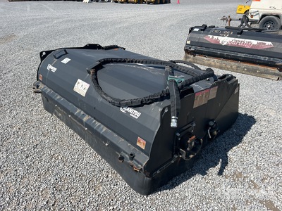 2021 Manitou 50504645 72 in Zamiatarka o sterowaniu burtowym (Inoperable)