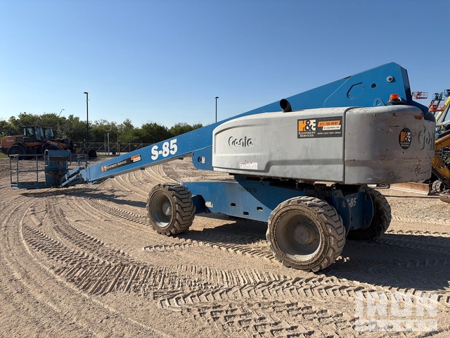 ELEVADOR TELESCóPICO 2016 GENIE 4WD S85