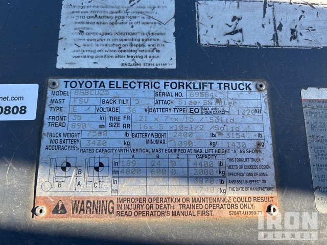 MONTACARGAS ELéCTRICO 2015 TOYOTA 8FBCU25