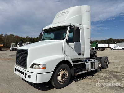 2016 Volvo VNM 6x4 T/A Day Cab Truck Tractor