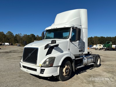 2016 Volvo VNM200 4x2 S/A Day Cab Truck Tractor