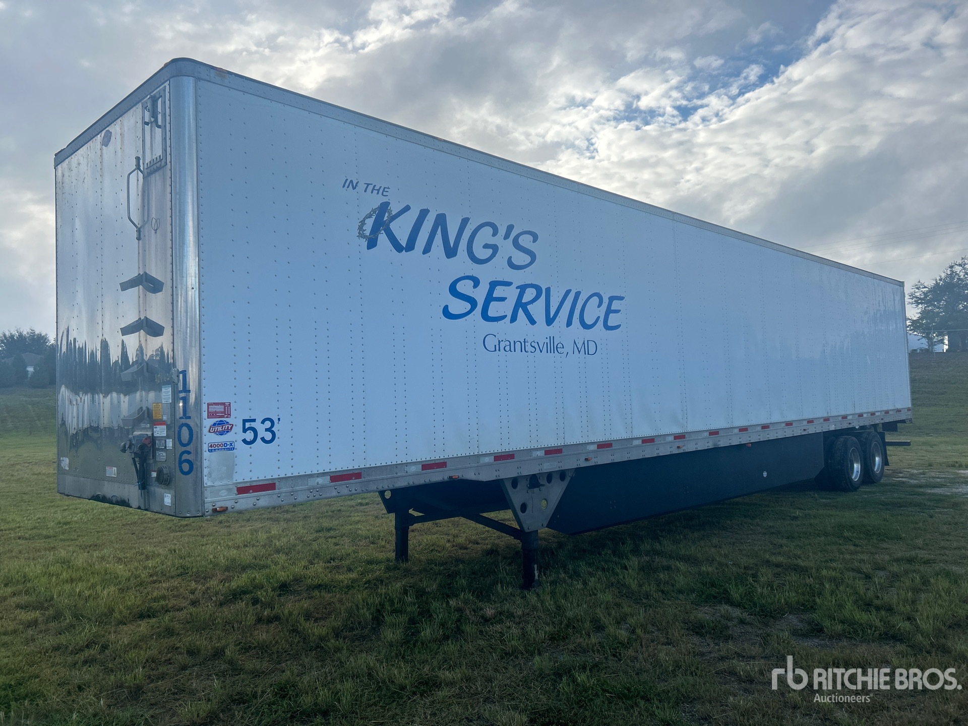 2019 Utility VS2DX 53 ft T/A Van Trailer