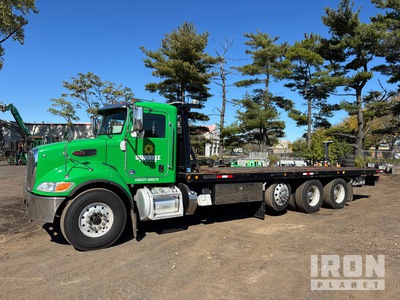 2018 Peterbilt 348 8x4 Autocarro con pianale rollback