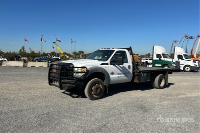 2012 Ford F-550 XL 4x4 Camión Caja Abierta