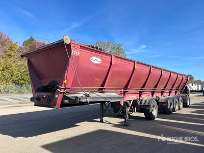2005 Trout River 48 ft 5/Axle Schubbodenauflieger