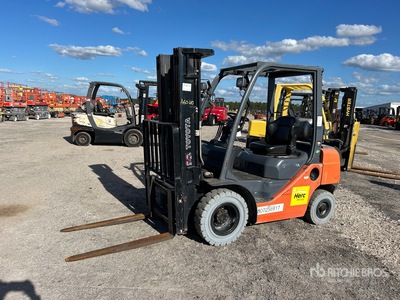 2019 Toyota 8FGU25 4500 lb Pneumatic Tire Pneumatic Tire Carrelli Elevatori