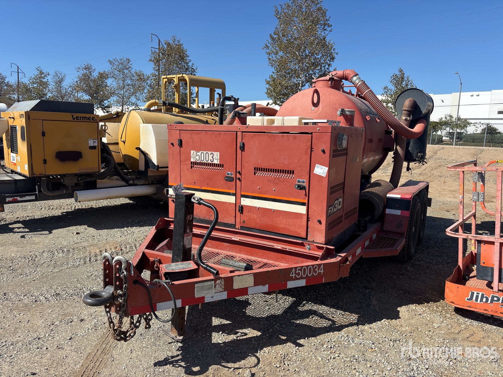 2010 Ditch Witch FX30 Vacuum Tanker Trailer