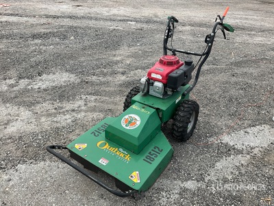 2018 Billy Goat BC2600HH 28 in Gasoline Cortadora giratoria