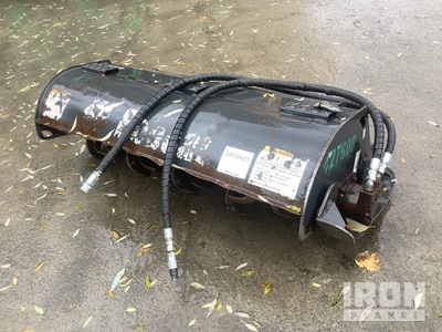 2012 Bobcat TILLER 62 in Motoculteur sur chariot - Fits Bobcat Skid steer