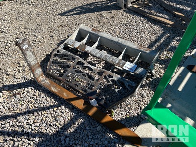 Quantity of (2) 2020 Paladin 122846 18 in Skid Steer Forks - Fits Skid steer