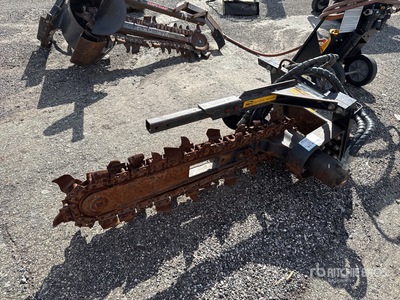 2016 Toro 22474 48 in スキッドステア トレンチャー