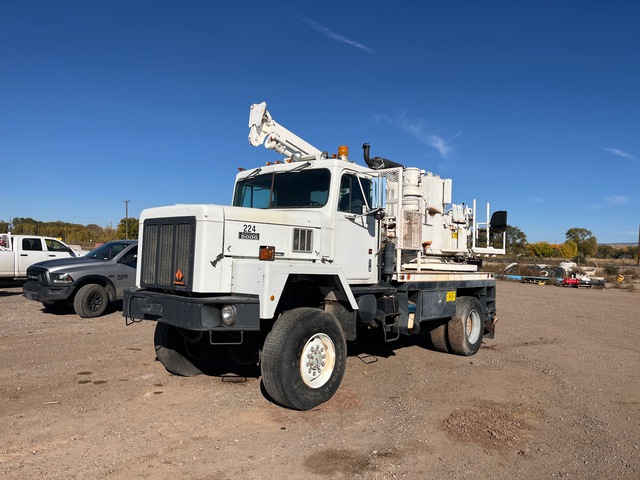 Reedrill 270-12 on 1989 International 5070 4x4 Drill Truck