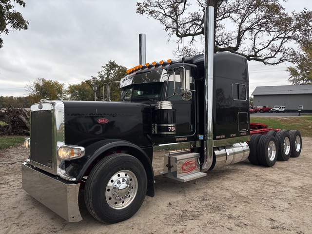 2023 Peterbilt 389 8x4 Tri/A Sleeper Truck Tractor 2023 Peterbilt 389 8x4 Tri/A Sleeper Truck Tractor