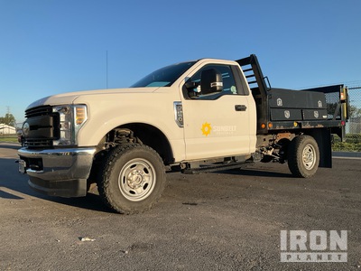 2019 Ford F-250 XL 4x4 Flatbed Truck