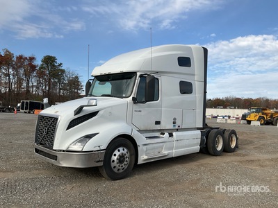 2023 Volvo VNL 6x4 Cabeza Tractora Cabina Dormitorio (Inoperable)