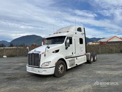 2012 Peterbilt 587 6x4 T/A Sleeper Truck Tractor